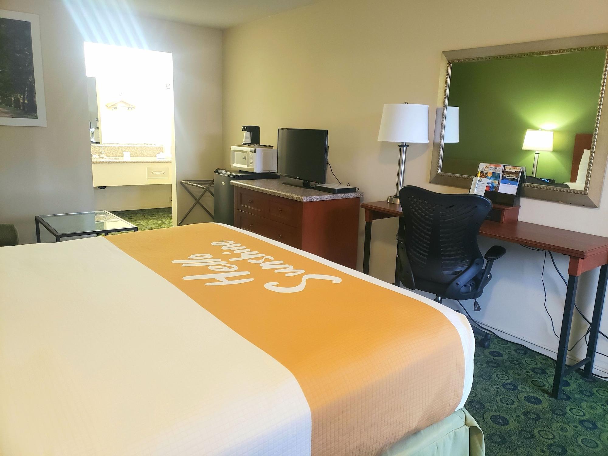 Days Inn By Wyndham Westley Exterior foto